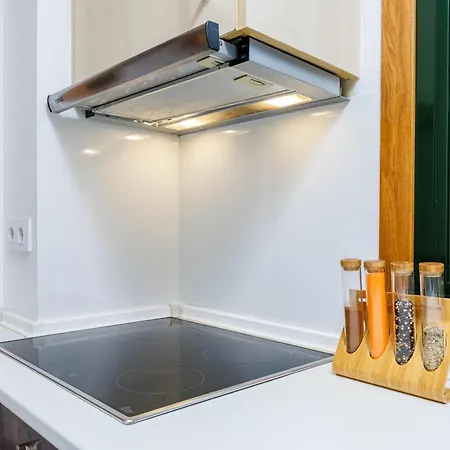 Ybh Velazquez M 47, 2c Apartment *