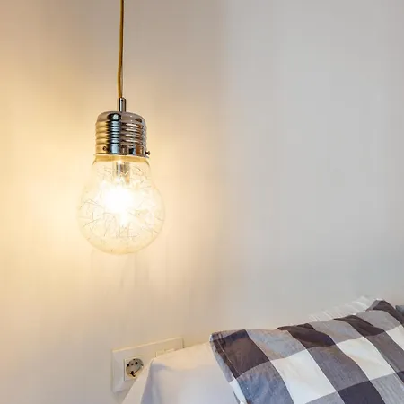 Ybh Velazquez M 47, 2c Apartment *
